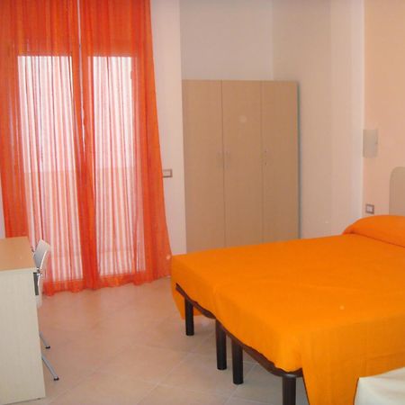 Residence Perla Misano Adriatico Zewnętrze zdjęcie